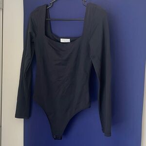 Aritzia Babaton Black Long Sleeve Bodysuit